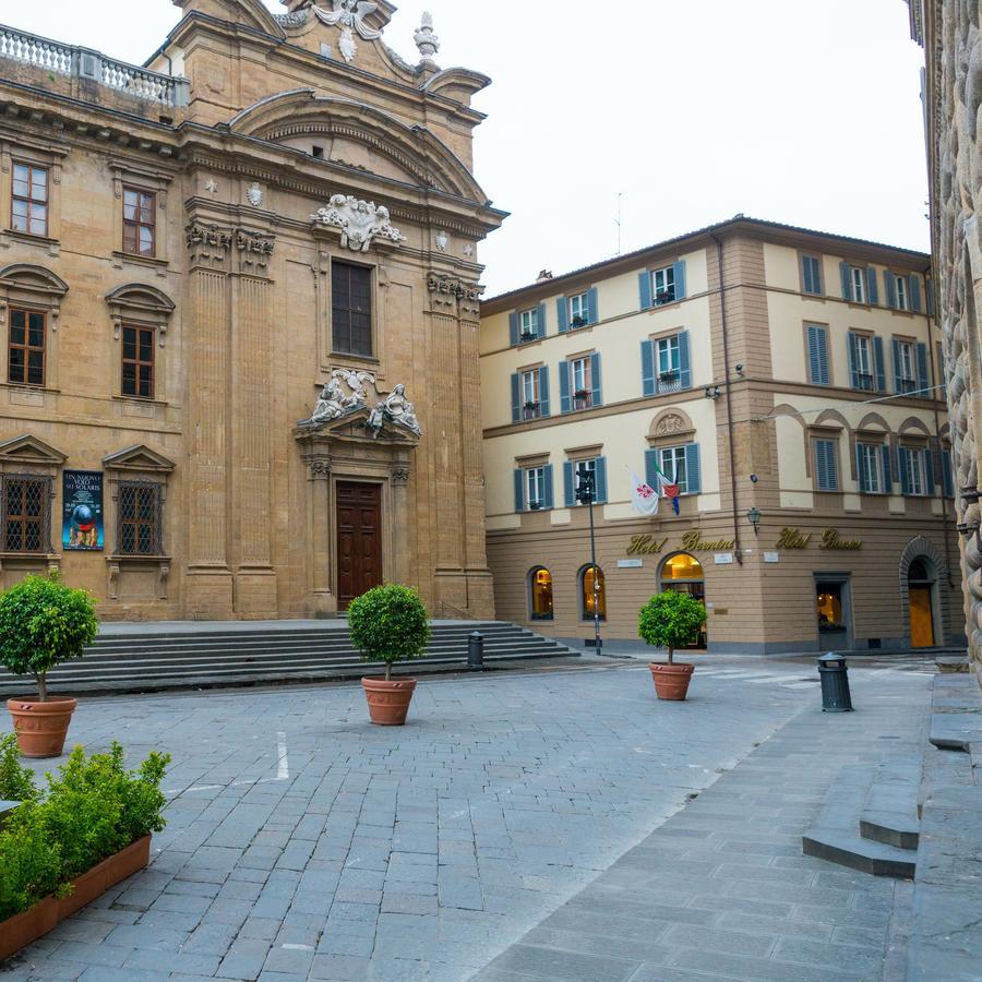 โรงแรมแบร์นินี ปาลาเช ฟลอเรนซ์ ภายนอก รูปภาพ The Piazza San Pier Maggiore