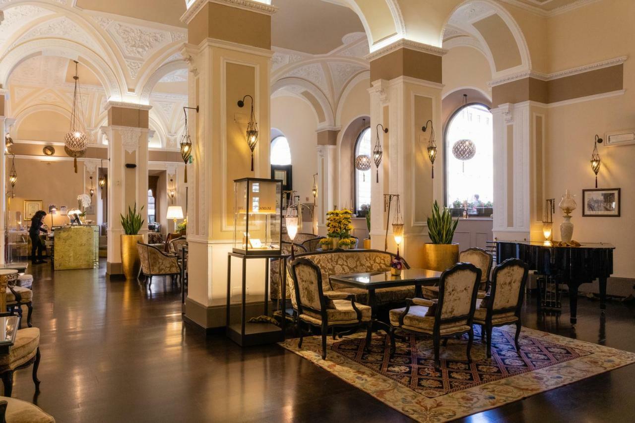 โรงแรมแบร์นินี ปาลาเช ฟลอเรนซ์ ภายนอก รูปภาพ The lobby